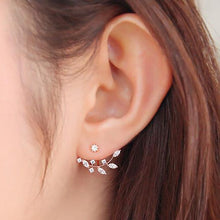 Load image into Gallery viewer, Hot Crystal Flower Stud Earrings for Women Fashion Jewelry Gold Silver Rhinestones Earrings Gift for Party and Best Friend