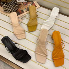 Load image into Gallery viewer, SUOJIALUN Women Summer Outdoor Sandal High Square Heel Flip Flop Ladies Brand Women Slipper Elegant Women Slides Shoes
