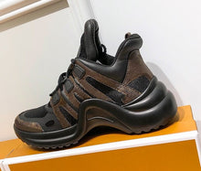 Load image into Gallery viewer, Hot Selling Arched Fashion Shoes Ultra Breathable Mesh Leather Casual Shoes Lace Up Trainers Brand Street Styles Women Sneakers
