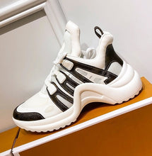 Load image into Gallery viewer, Hot Selling Arched Fashion Shoes Ultra Breathable Mesh Leather Casual Shoes Lace Up Trainers Brand Street Styles Women Sneakers
